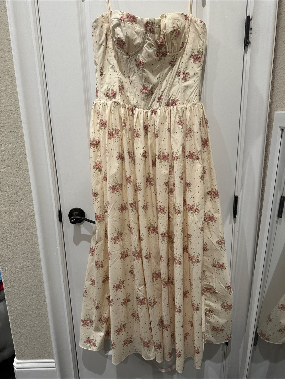 NWT House of CB Cream Maxi Dress with Pink Floral Print - Picture 4 of 4